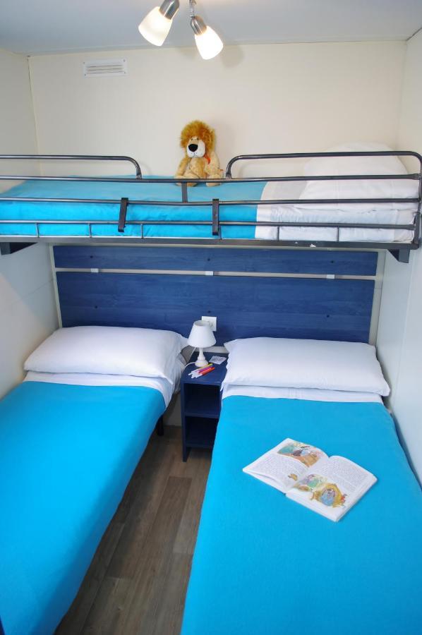 Happy Camp Mobile Homes In Camping Village Rosapineta Rosolina Mare Buitenkant foto