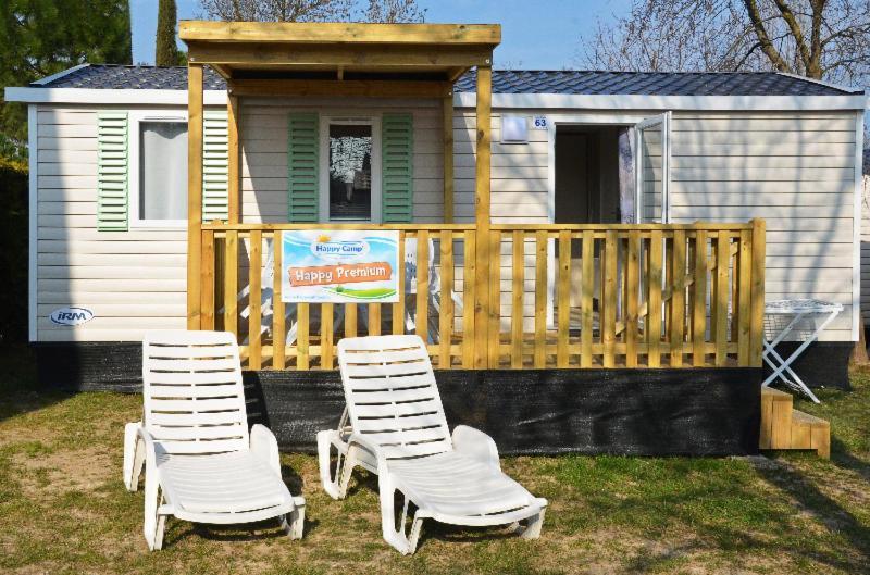 Happy Camp Mobile Homes In Camping Village Rosapineta Rosolina Mare Buitenkant foto